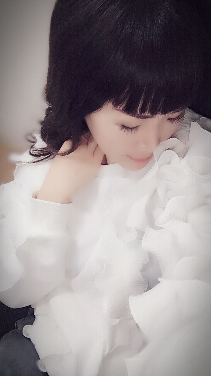 这四海八荒,我一弱女子,来凡间只为度一劫!